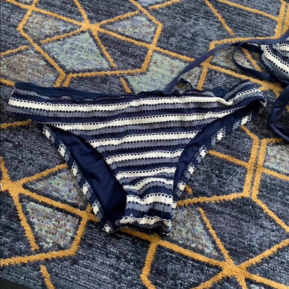Wrap Bikini - Picture 4 of 5
